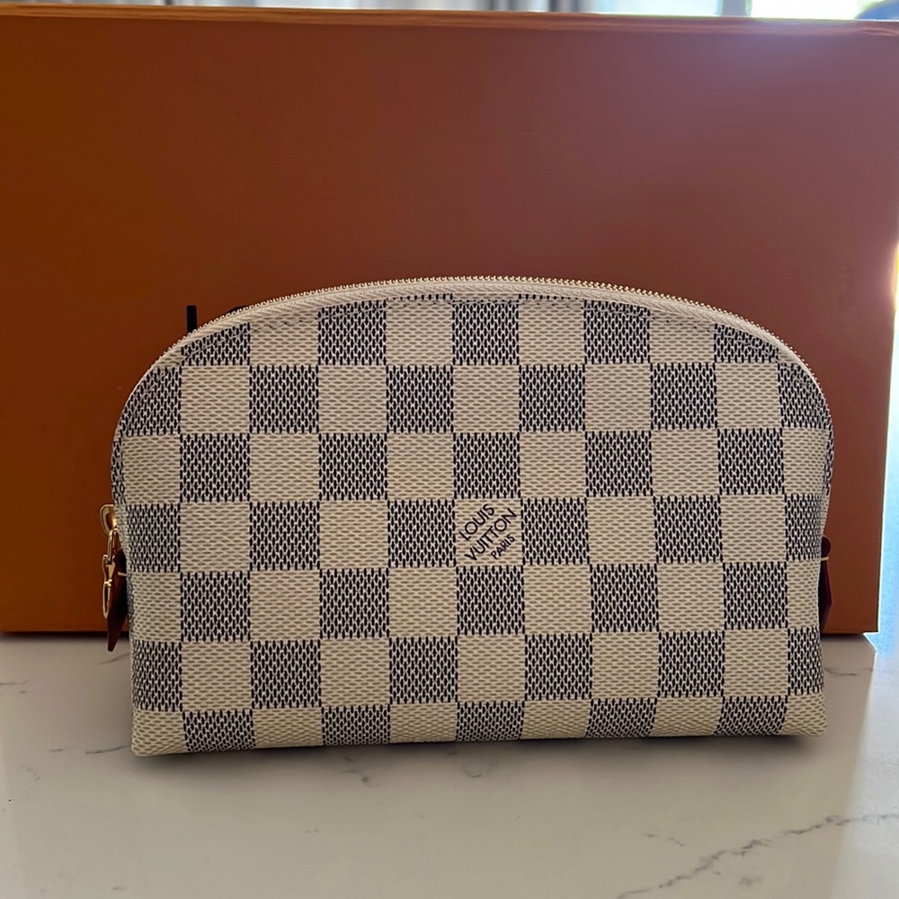 Louis Vuitton DA cosmetic pouch PM